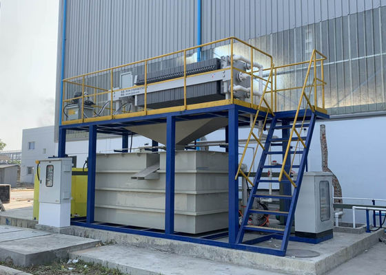Qualité  Automatic Iron Removal System For Fluxing Tank In Hot Dip Galvanizing Plant  Line Turnkey Project usine